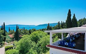 Apartments Medena budget